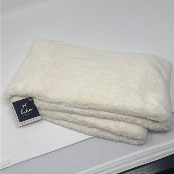 ECHO SCARF BUNDLE - Picture 4 of 16